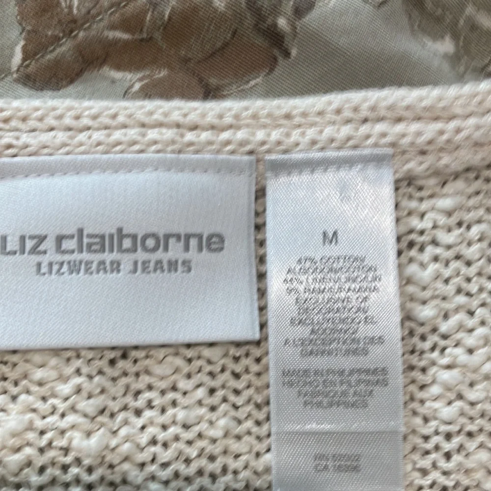 Liz Claiborne ivory short sleeves lightweight sweater for spring NWT 900 - Picture 6 of 7